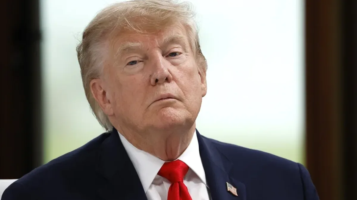 Trump pide al Supremo permitir las deportaciones de migrantes a terceros países