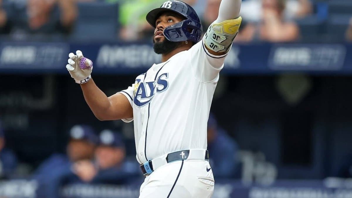 Junior Caminero le pone una piedra en el camino a Yordan Álvarez