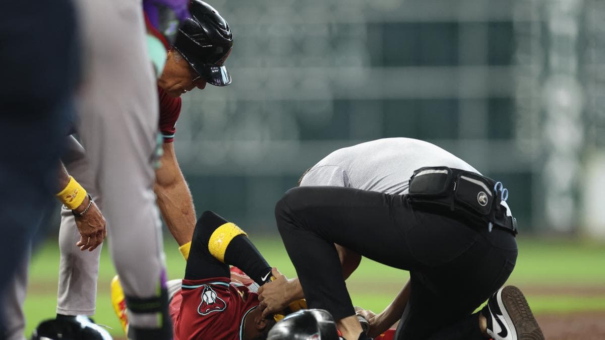 Tremendo susto en la MLB: Geraldo Perdomo sale lesionado tras recibir un violento pelotazo a 93 mph