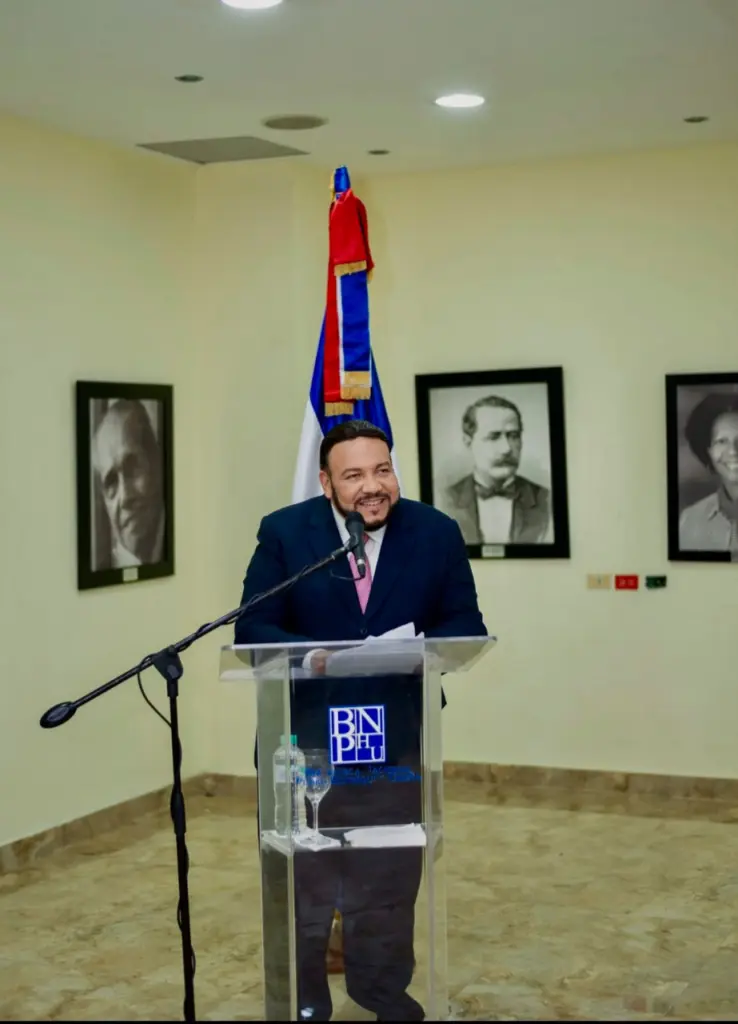 Miguel Reyes Sánchez puso en circulación la obra Balaguer muy de cerca: testimonio de la cotidianidad del poder