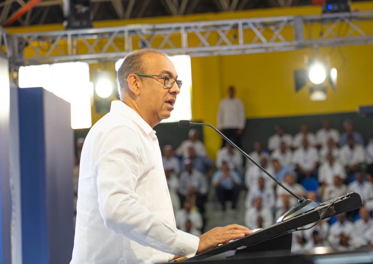 Deligne Ascención llama a preservar la unidad del PRM rumbo a 2028