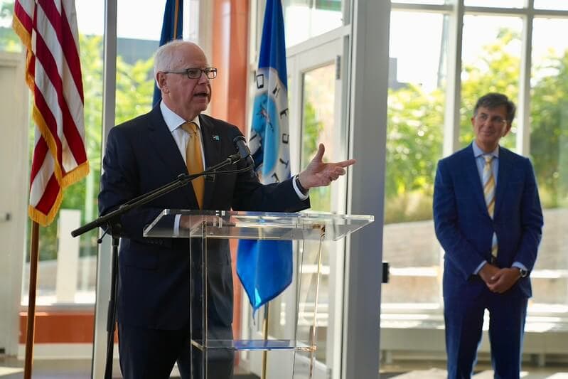 EN MAYO DE ROCHESTER, WALZ CELEBRA AÑOS DE INVERSIONES EN INNOVACIÓN PARA LA SALUD